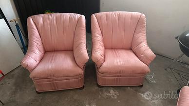 Coppia di poltrone divano rosa antico vintage