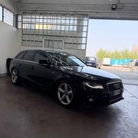 Audi A4 Avant 2.0 TDI 143CV S-Line