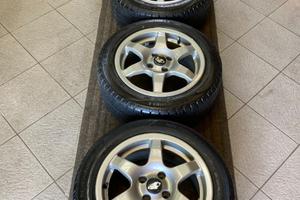 Cerchi in Lega 15 pollici 15"  7Jx15H2 Mazda