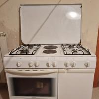 Cucina Ariston 4 fuochi
