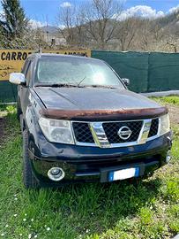 Nissan Pathfinder Platinum