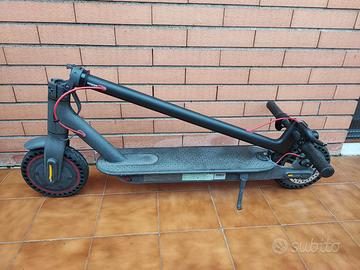 Monopattino elettrico Xiaomi m365 pro