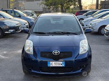 Toyota Yaris 1.0 5 porte Sol
