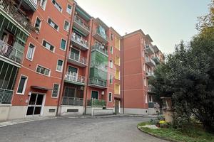 2 LOCALI A MILANO