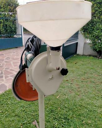 Mulino elettrico per granoturco