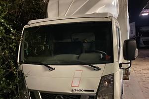 Nissan capstar nt400