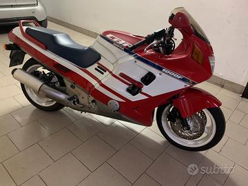 Honda Cbr 1000f super sport
