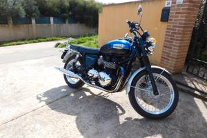 Triumph Bonneville - 2016