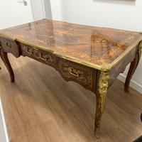 scrivania stile classico