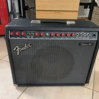 Fender Deluxe 85 del 1987 65 watt RMS