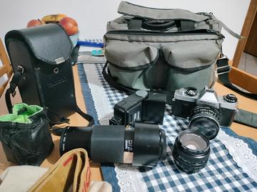 macchina fotografica e accessori 