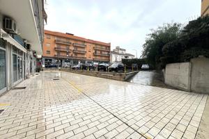 Negozio Maddaloni [Cod. rif 3288088VCG]