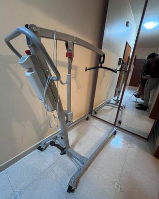 Sollevatore Primus elettrico per Anziani Disabili