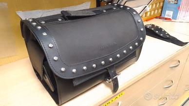 Bauletto posteriore pelle/borchie + Borsello serb.