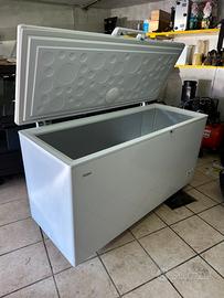 Congelatore a pozzetto haier 519 litri