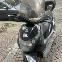 Scooter Piaggio Beverly 250