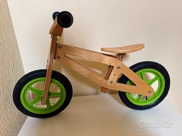 Bici senza pedali in legno