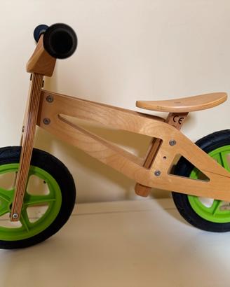 Bici senza pedali in legno