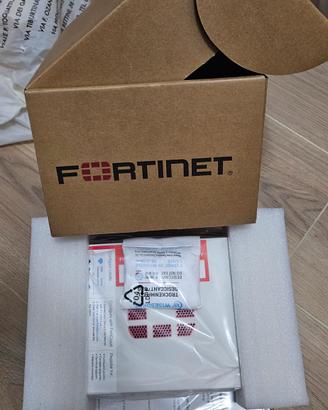 FORTIWIFI 30E- FWF 30E  come Nuovo