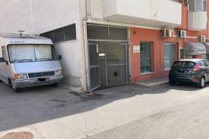 Box/Posto auto Brindisi [SG340VRG] (Cappuccini)
