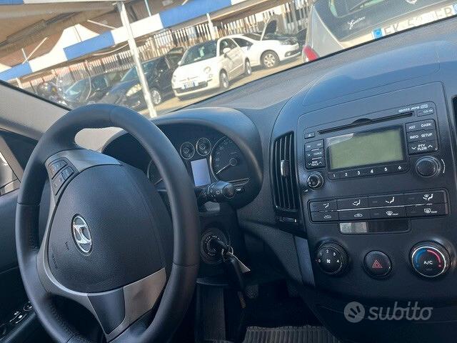 Hyundai I30 2010 photo 4