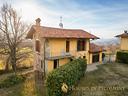 casa-rustica-nelle-langhe-molto-panoramica