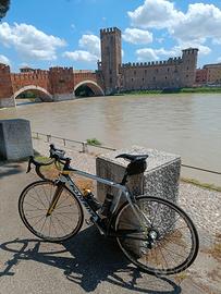 bici corsa Fontana L carbonio ultegra