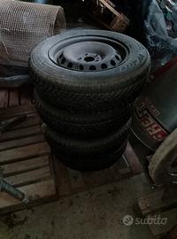 4 cerchi auto  in ferro 