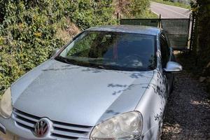 VW Golf 5 - 1.6 benzina/GPL – Neopatentati