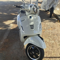 Vespa 300 restyling