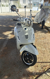 Vespa 300 restyling