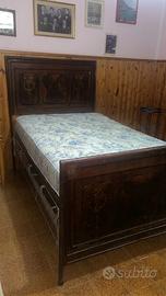 Antico letto d’epoca in lamiera dipinta