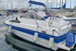 Barca a motore - Bayliner 2150 Ciera