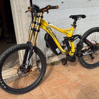 Mtb elettrica ebike DH