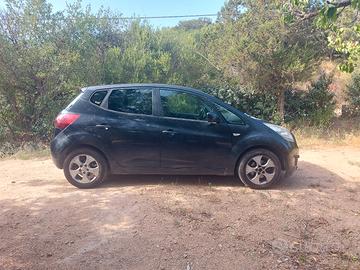 auto kia venga