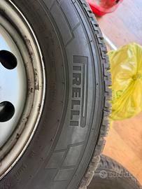 Gomme ducato Pirelli carrier winter 215/70 r15c