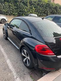VOLKSWAGEN New Beetle - 2012