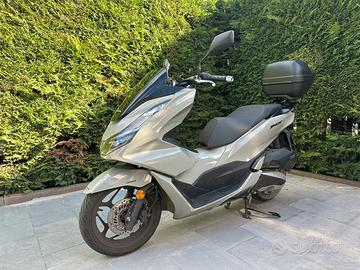 Honda pcx 125
