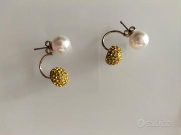 Orecchini con perla