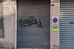 Magazzino con Cortile Privato e Passo carrabile