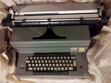 Macchina da scrivere Olivetti 