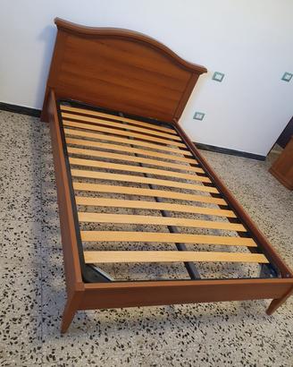 Letto matrimoniale compreso di rete e materasso