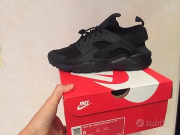 Nike Air Huarache Run Ultra Scarpe Running NERO