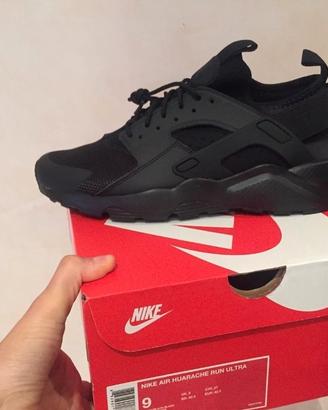 Nike Air Huarache Run Ultra Scarpe Running NERO