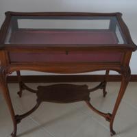 Tavolino Edoardiano in mogano con vetrina, fine '8
