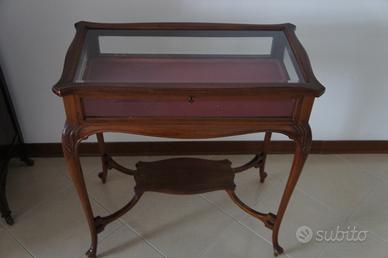 Tavolino Edoardiano in mogano con vetrina, fine '8