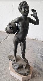 statua vintage in bronzo.