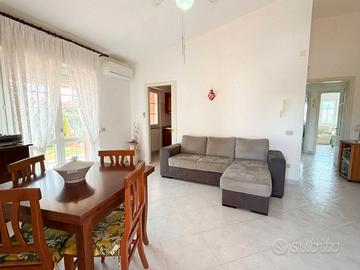 APPARTAMENTO CON POSTO AUTO E CANTINA
