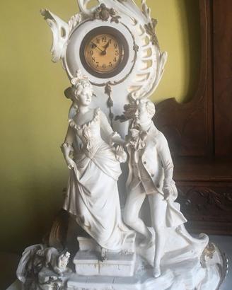 Orologio Kienzle in ceramica di Capodimonte