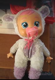 Cry babies coniglietto si illumina al buio